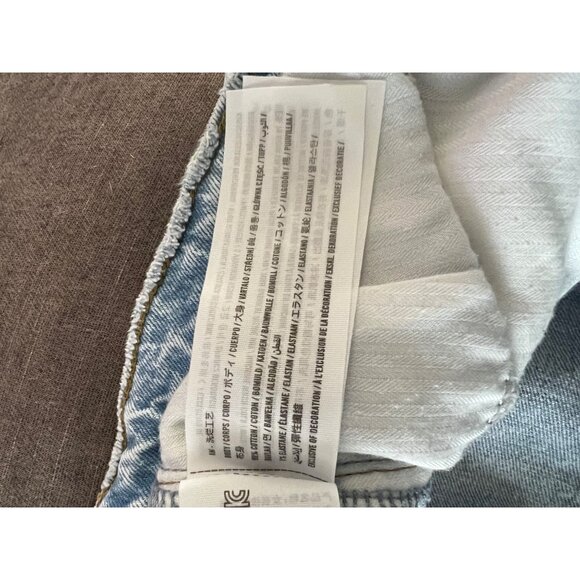 Abercrombie & Fitch 90s Straight Ultra High Rise Light Wash Jeans Size 33 - Picture 4 of 8